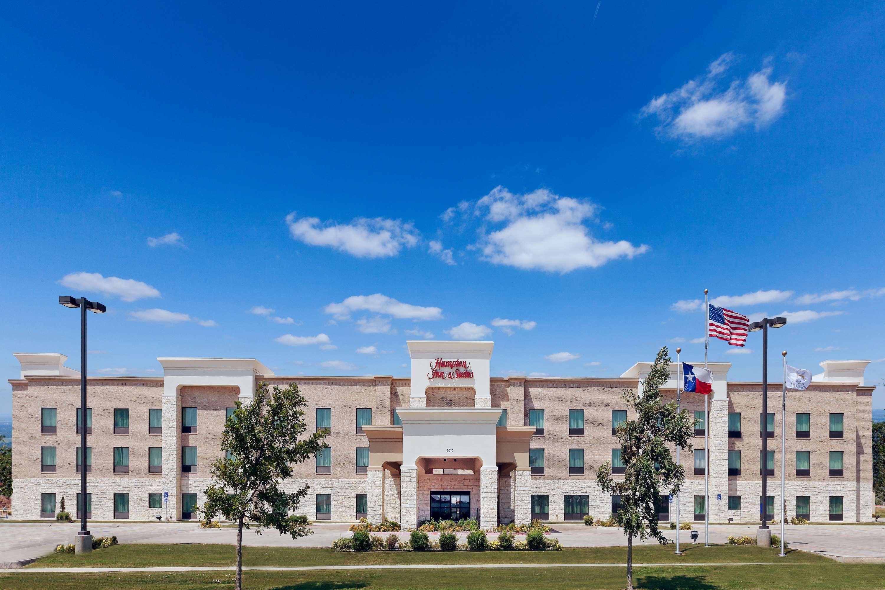 Hampton Inn & Suites Dumas Extérieur photo